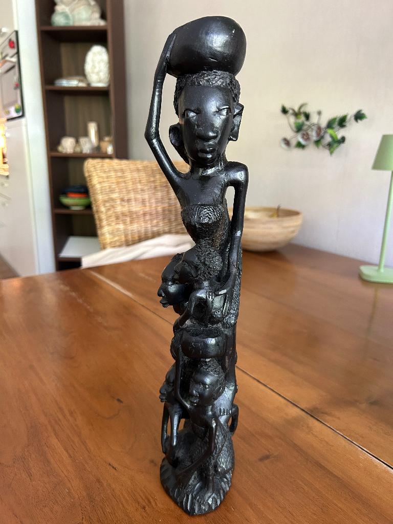 Levensboom hoog Afrikaans houtsnijwerk, Antiek en Kunst, Handgemaakt, Zwart, Hout, Overige stijlen