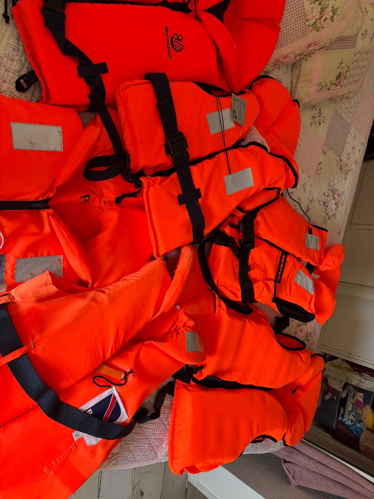 Zwemvest 6x  15.00 per stuk, Watersport en Boten, Watersportkleding, Overige merken, Ophalen of Verzenden, Zo goed als nieuw, Dame of Heer