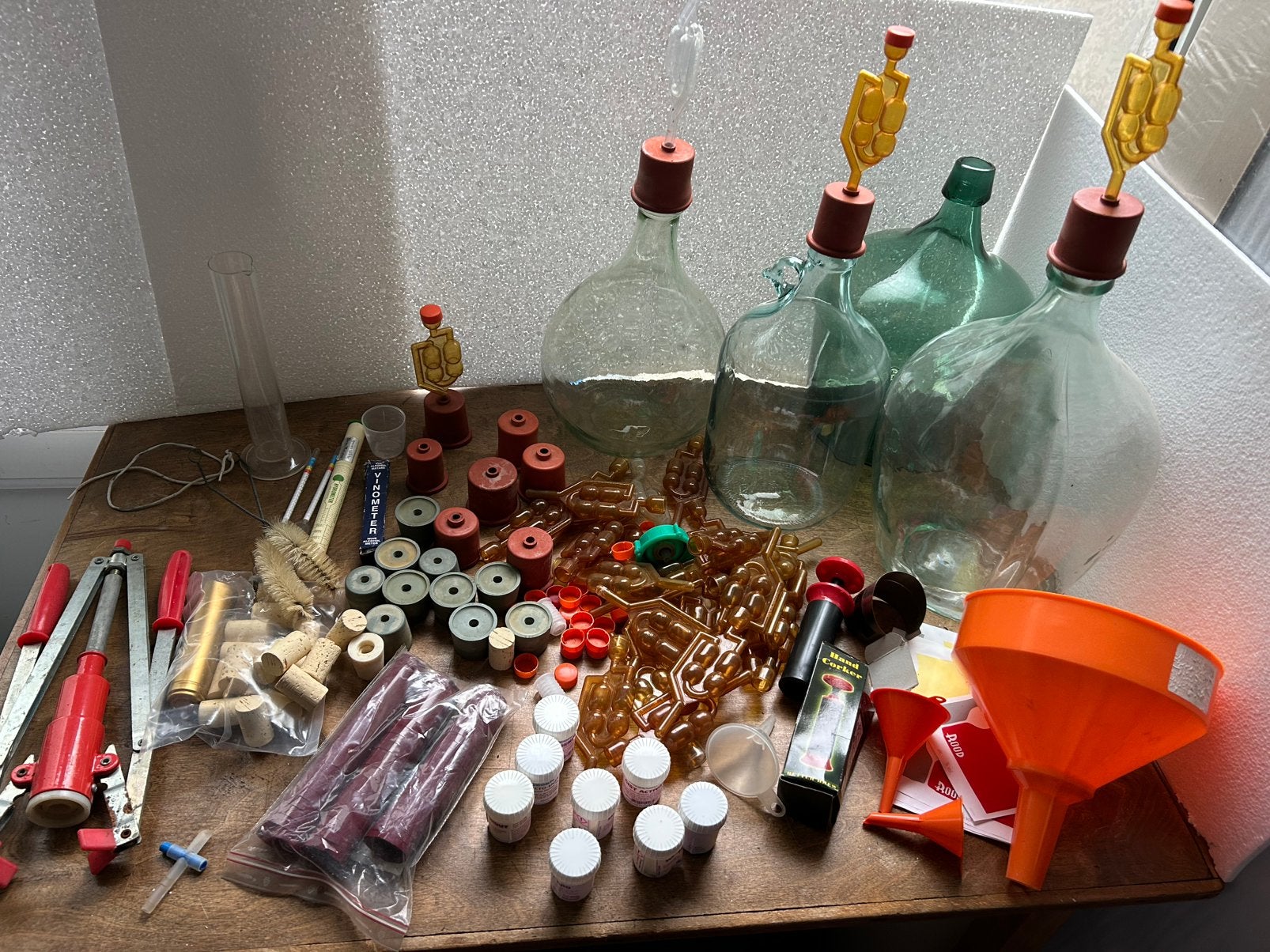 Complete set wijnmakersspullen, Ophalen, Gebruikt