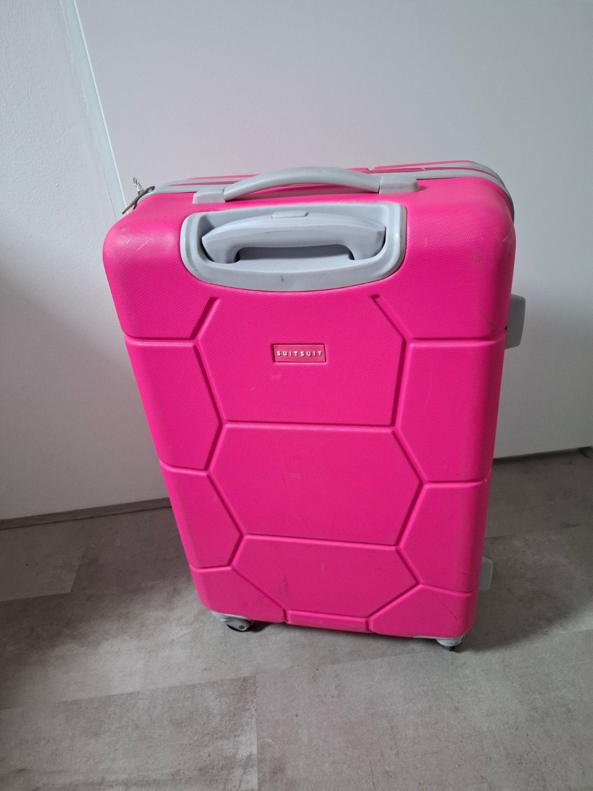 VAKANTIE KOFFER SUIT SUIT €10,00, Gebruikt, Hard kunststof, 35 tot 45 cm, Wieltjes