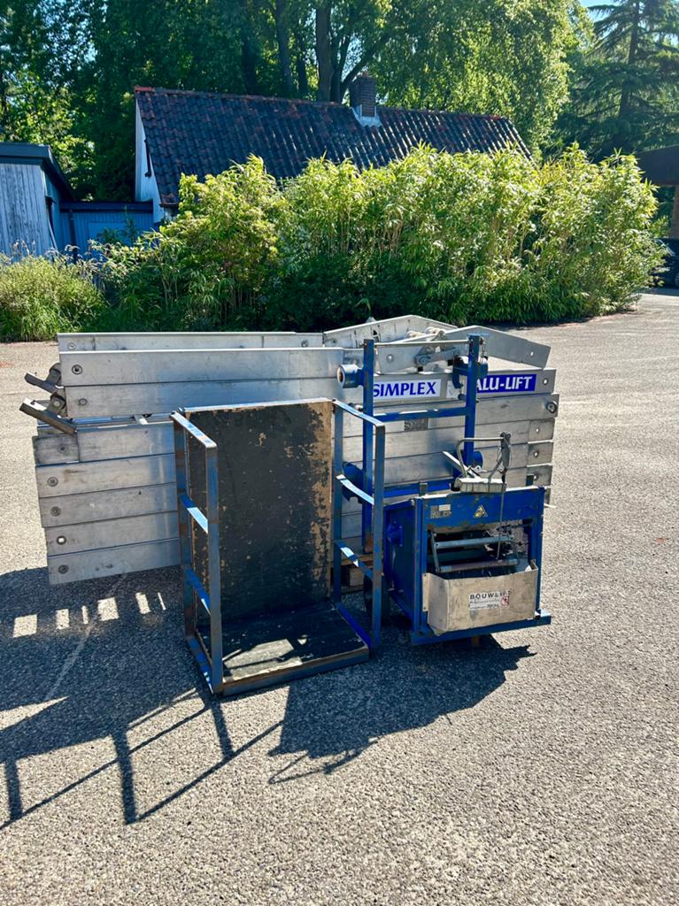 Simplex 200kg 2015 pannenlift ladderlift bouwlift 13m + knik, Doe-het-zelf en Verbouw, Overige Doe-het-zelf en Verbouw, Zo goed als nieuw