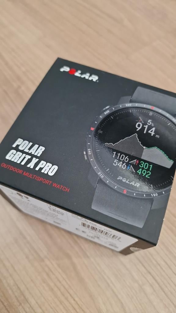 NEW - Polar Grit X Pro Outdoor Multisport Horloge Zwart, GPS, Zwart, Nieuw, Ophalen of Verzenden
