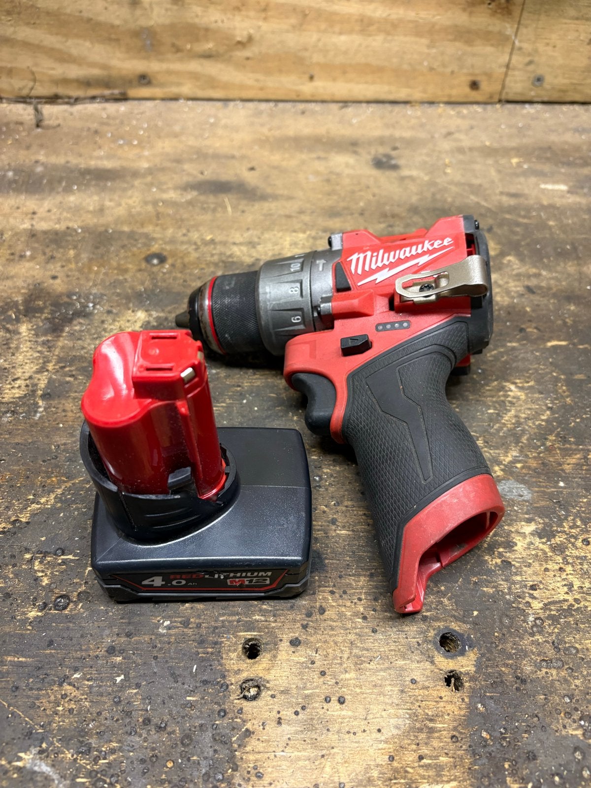 Milwaukee M12 FPD2 Slagboormachine met 4.0Ah accu, Gebruikt, Ophalen of Verzenden, Boor- en Schroefmachine, Minder dan 400 watt