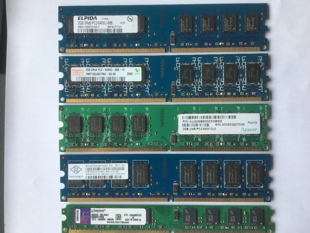 2GB DDR2 voor Desktops, Computers en Software, RAM geheugen, 666-800, Ophalen of Verzenden, Zo goed als nieuw, DDR2