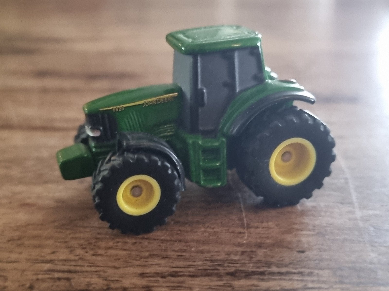 Bruder John Deere 6920 Miniatuur Tractor, Ophalen of Verzenden, Zo goed als nieuw, Overige merken
