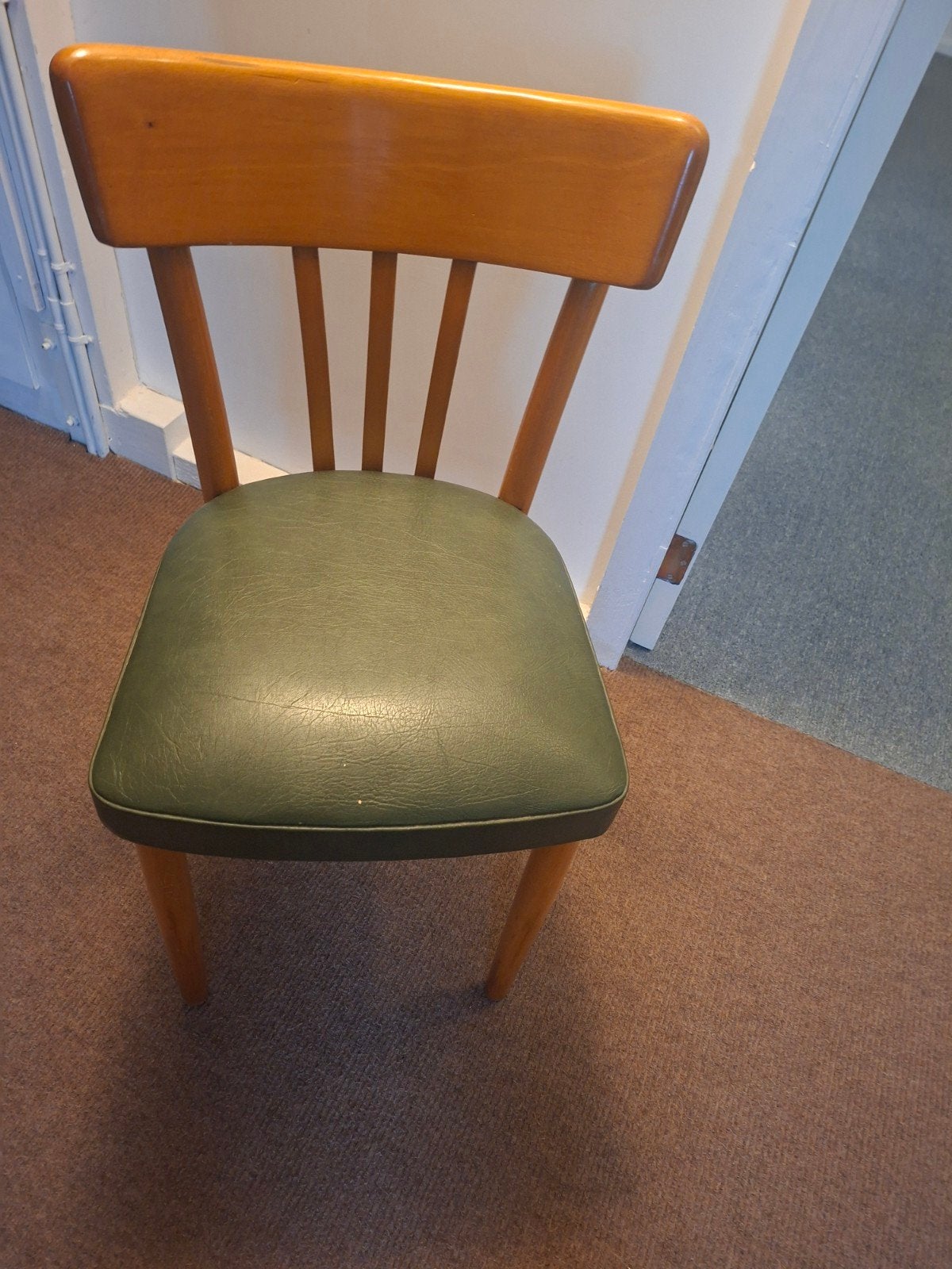 4 maal Vintage KOK stoel met groene zitting, Antiek en Kunst, Ophalen of Verzenden