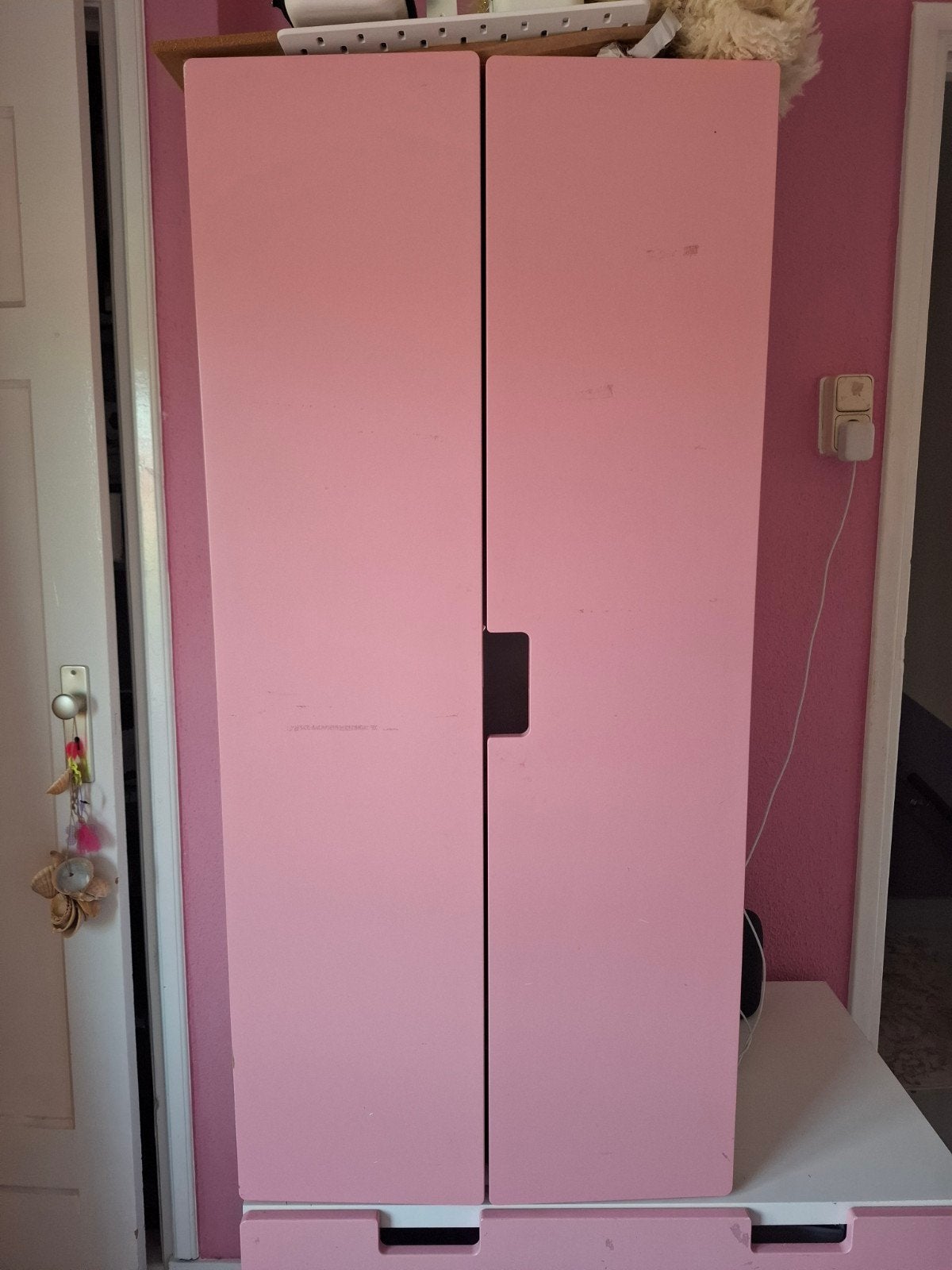 Roze stuva kledingkast met planken en deuren, Ophalen, 100 tot 150 cm, 50 tot 100 cm, Kinderkamer, Modern