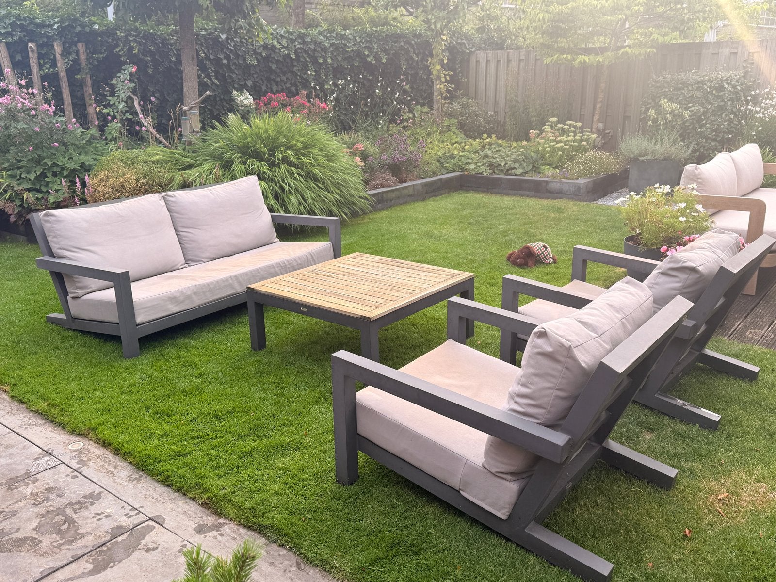 Comfortabele loungeset met 2 stoelen, bank en salontafel, Tuin en Terras, Tuinsets en Loungesets, Ophalen, 4 zitplaatsen, Gebruikt