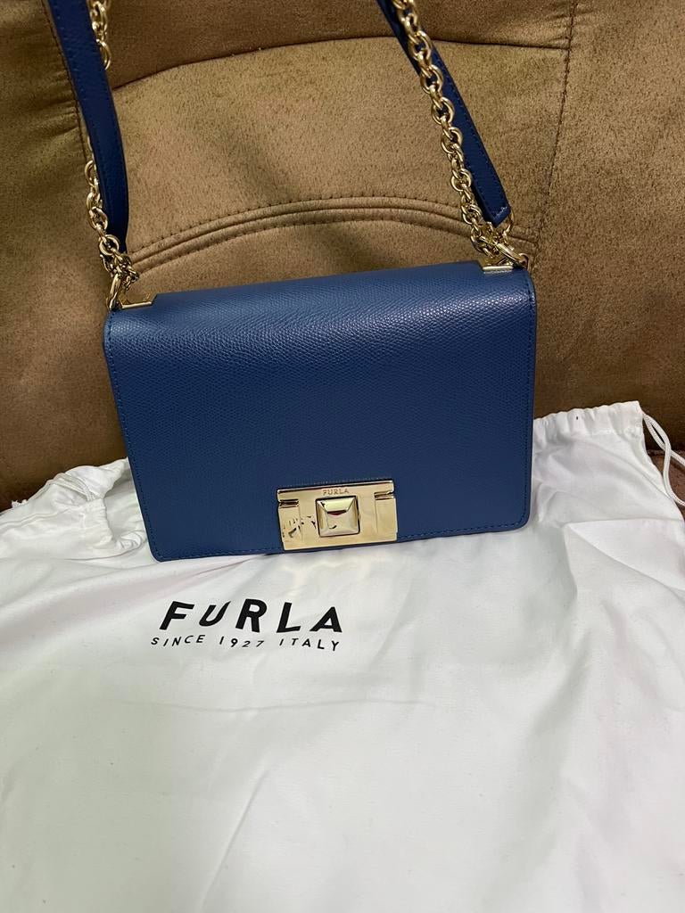 Bijna new furla dames tas, Sieraden, Tassen en Uiterlijk, Tassen | Schoudertassen, Ophalen of Verzenden, Zo goed als nieuw, Blauw