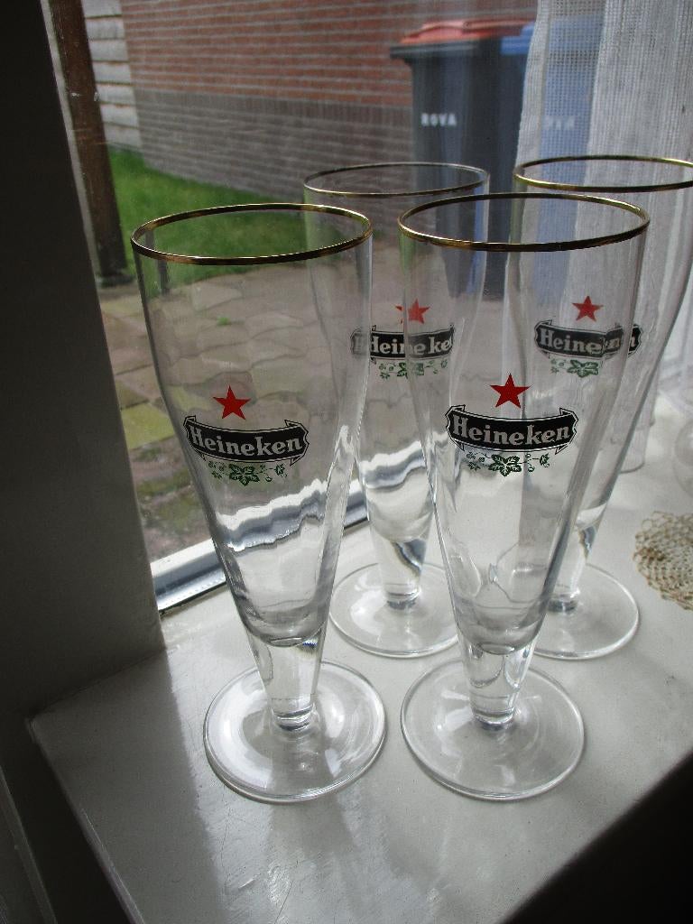 4 Heineken bierglazen., Glas of Glazen, Ophalen of Verzenden, Overige stijlen, Glas