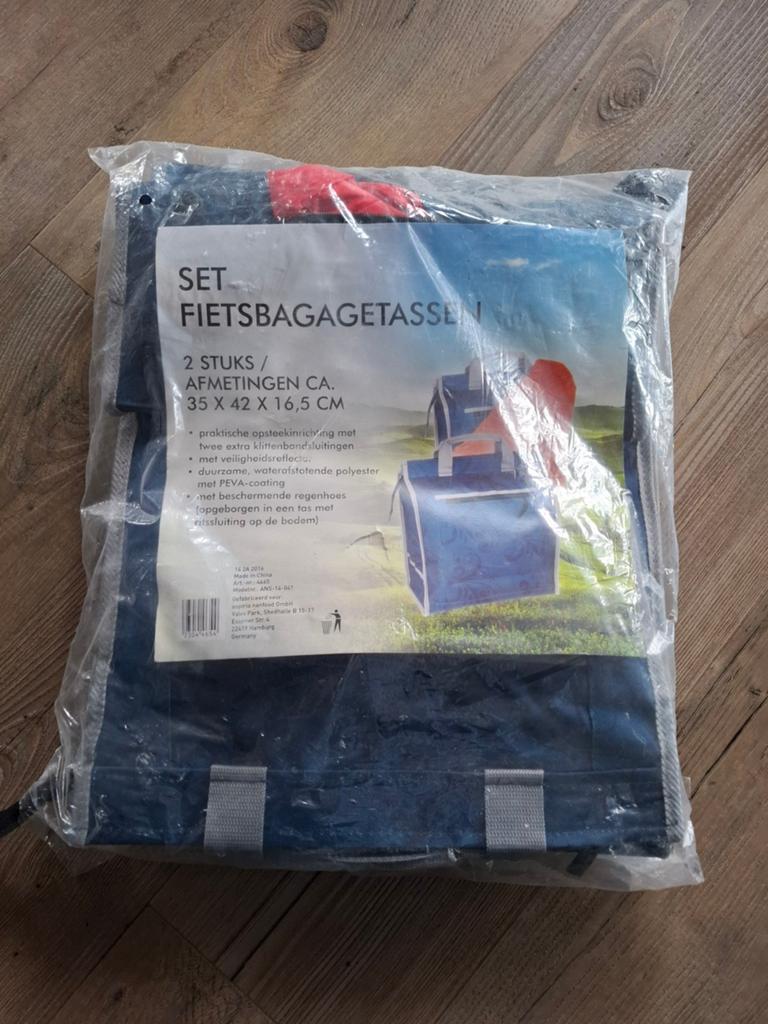 NIEUW!!!!  set bagage fietstassen 2 stuks 35x42x16,5 cm, Fietsen en Brommers, Fietsaccessoires | Fietstassen, Ophalen of Verzenden