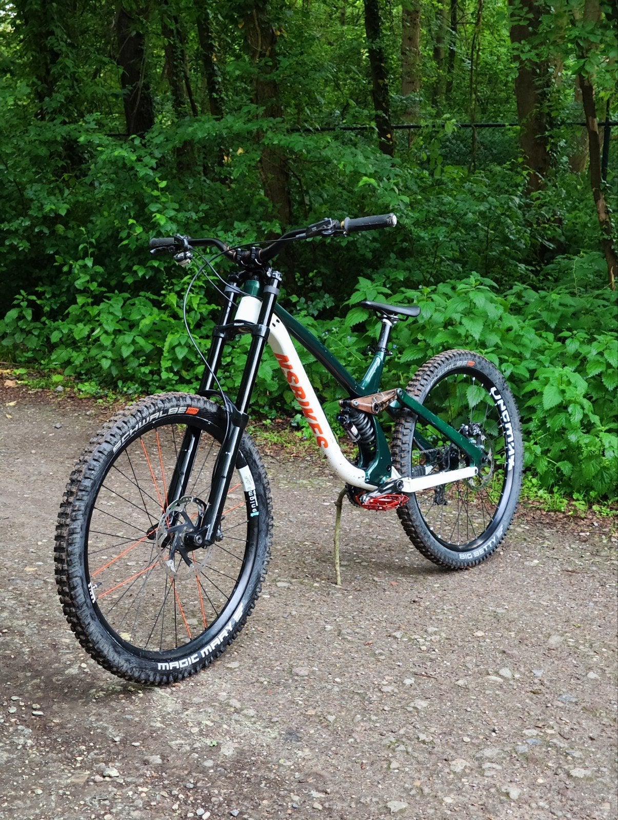 NS Bikes Fuzz 2018 - Downhill / Freeride, Fietsen en Brommers, Fietsen | Mountainbikes en ATB, Overige merken, Fully, Schijfrem