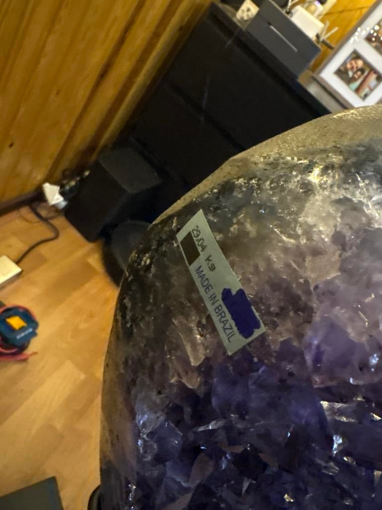 Grote Amethist Geode Hartvormig op Standaard - 29,9 kg, Ophalen, Zo goed als nieuw