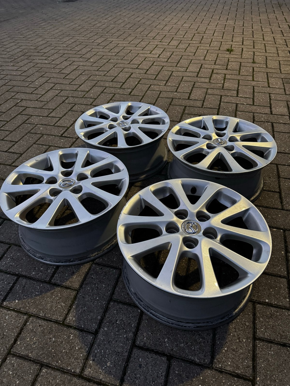 4x Originele Mazda 16 inch lichtmetalen velgen, Ophalen, Gebruikt, Velg(en)