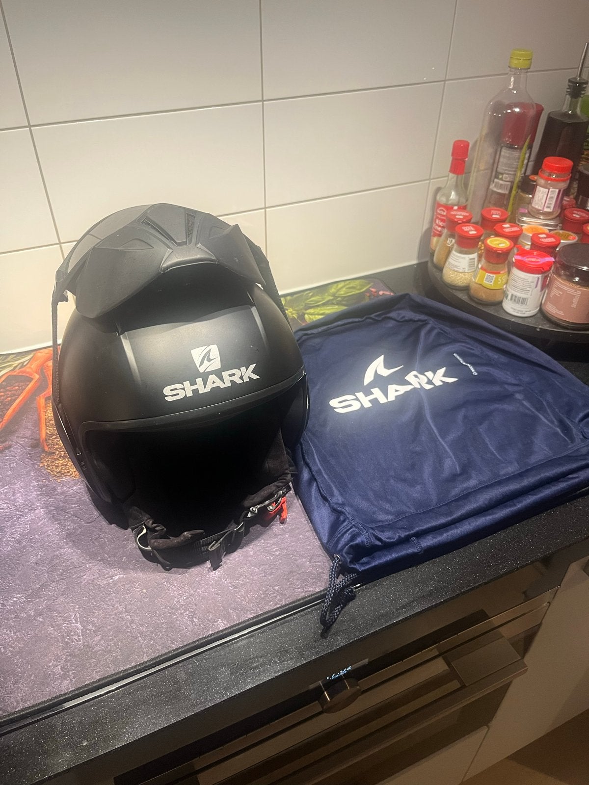 Shark motorhelm - Maat S - Zwart, Motoren, Kleding | Motorhelmen, Ophalen, Heren, Shark, Integraalhelm