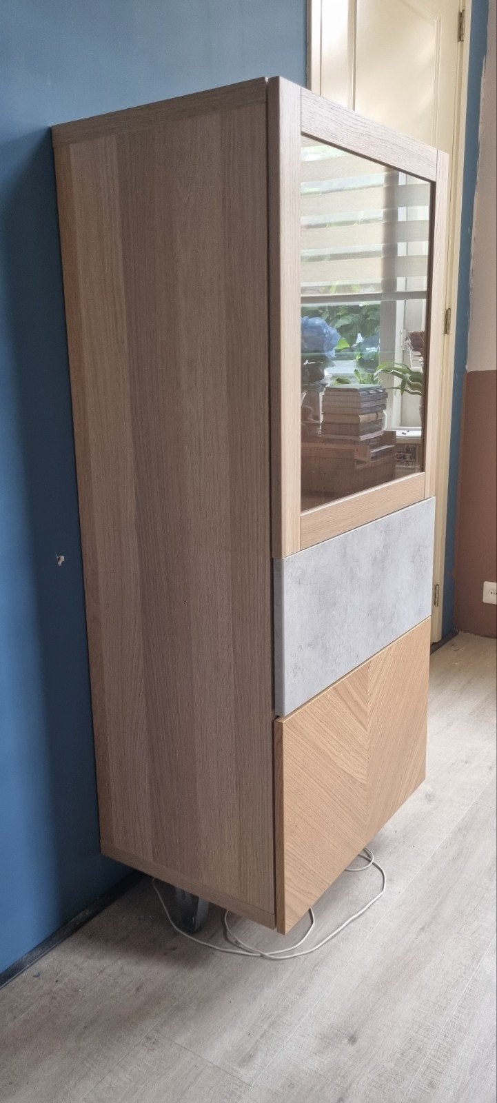 TK IKEA Besta vitrine kast, Ophalen, Zo goed als nieuw, 25 tot 50 cm, 150 tot 200 cm