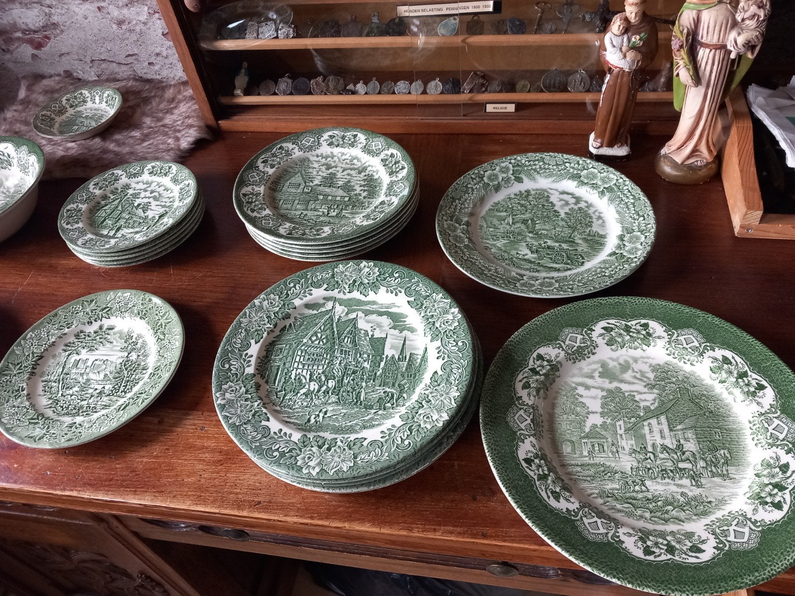antiek ENGLISCH SERVIES IRONSTONE  VASTE PRIJS €150, Ophalen