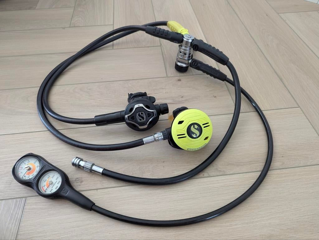 Scubapro automatenset met dieptemeter, Ophalen of Verzenden