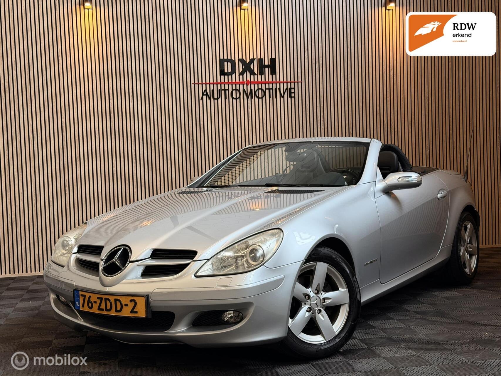 Mercedes SLK-klasse 200 K AUT APK-8/2027 HALS/STOELVRW NAVI, Automaat, Achterwielaandrijving, Gebruikt, Zwart