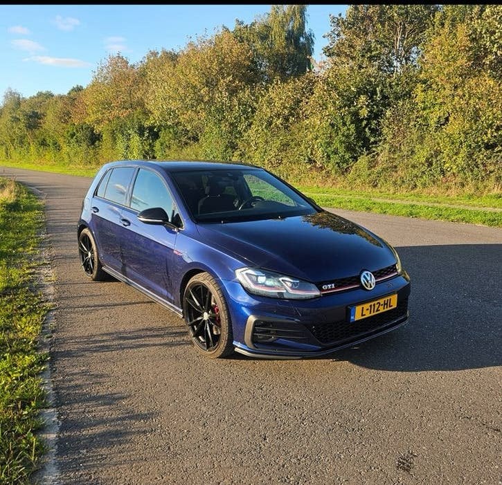 Volkswagen Golf 2.0 TSI GTI Performance 2017 Blauw, Auto's, Stof, Zwart, Blauw, Multifunctioneel stuurwiel