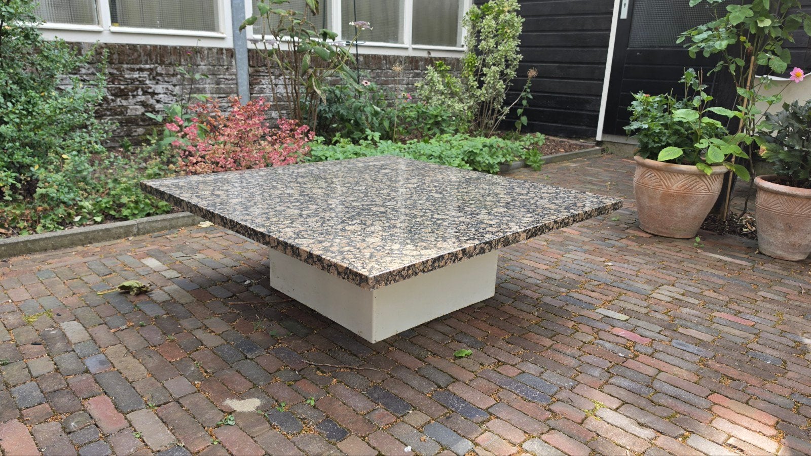 Salontafel gepolijst graniet 100x100 cm incl onderstel, Huis en Inrichting, Tafels | Salontafels, Overige materialen, Vierkant