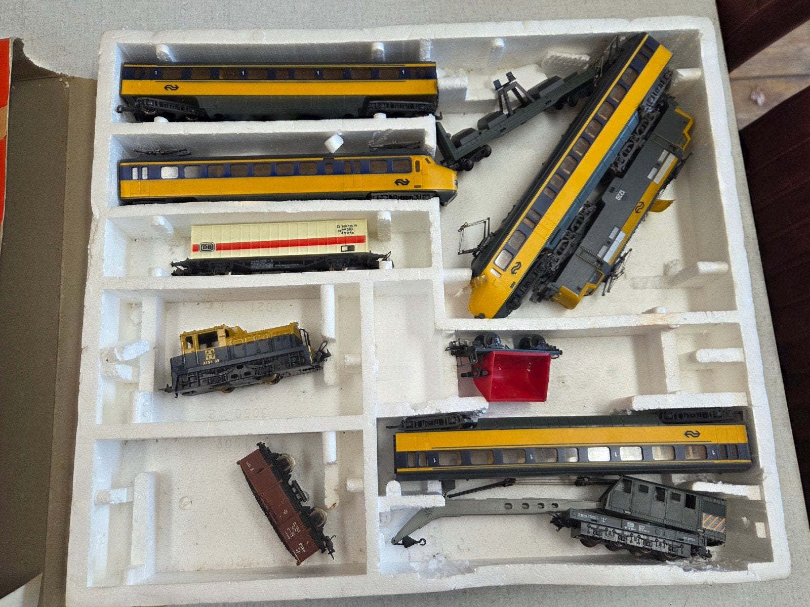 Treinset met NS Locomotieven en Wagons