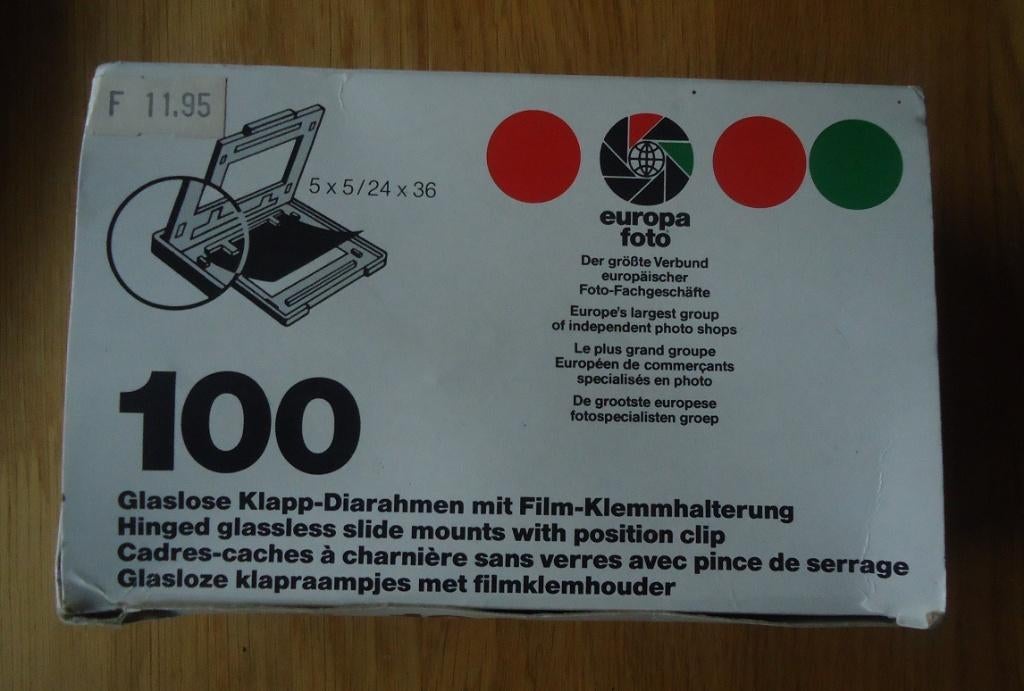 Te koop dia-klapraampjes met filmklemhouder (60 stuks)., Ophalen of Verzenden, Nieuw