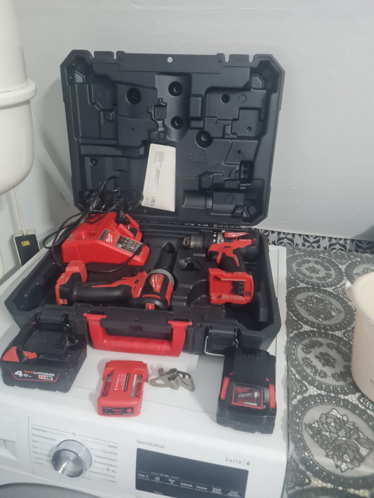 Milwaukee M18 Boor-/Schroefmachine en Slagschroevendraaier, Ophalen of Verzenden, Zo goed als nieuw, Boor- en Schroefmachine