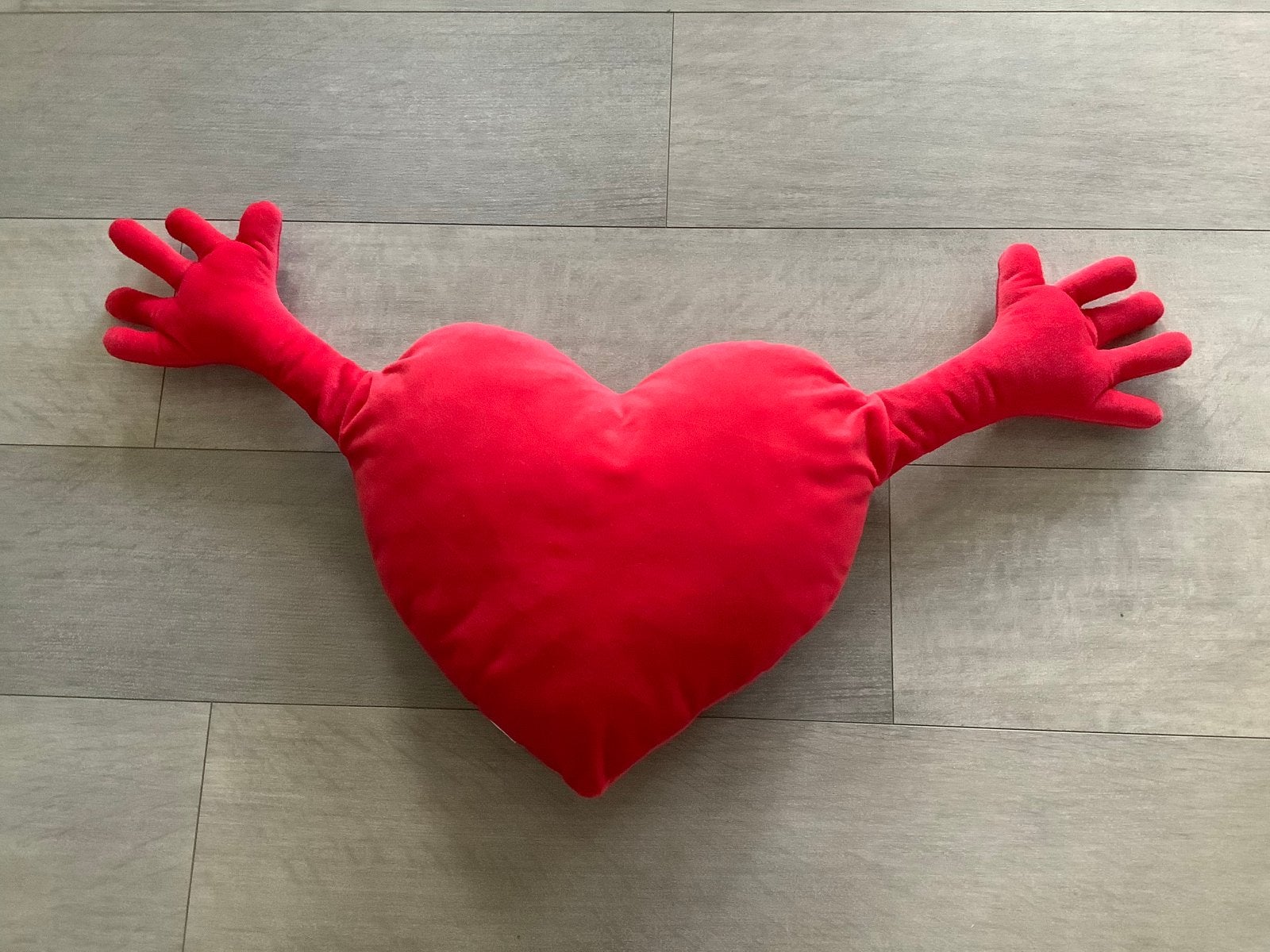 IKEA hartvormig kussen met armen, Ophalen of Verzenden, Zo goed als nieuw, Rood, Hartvormig