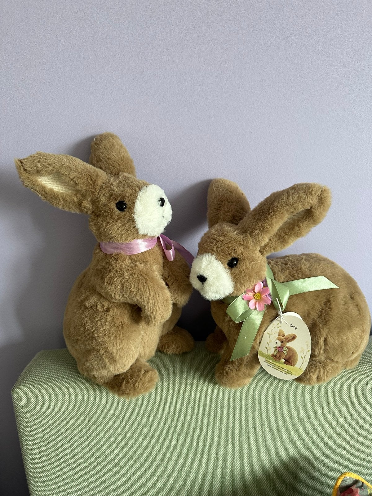 Easter Bunnies  decoration ( not a toy), Diversen, Pasen, Ophalen of Verzenden, Zo goed als nieuw