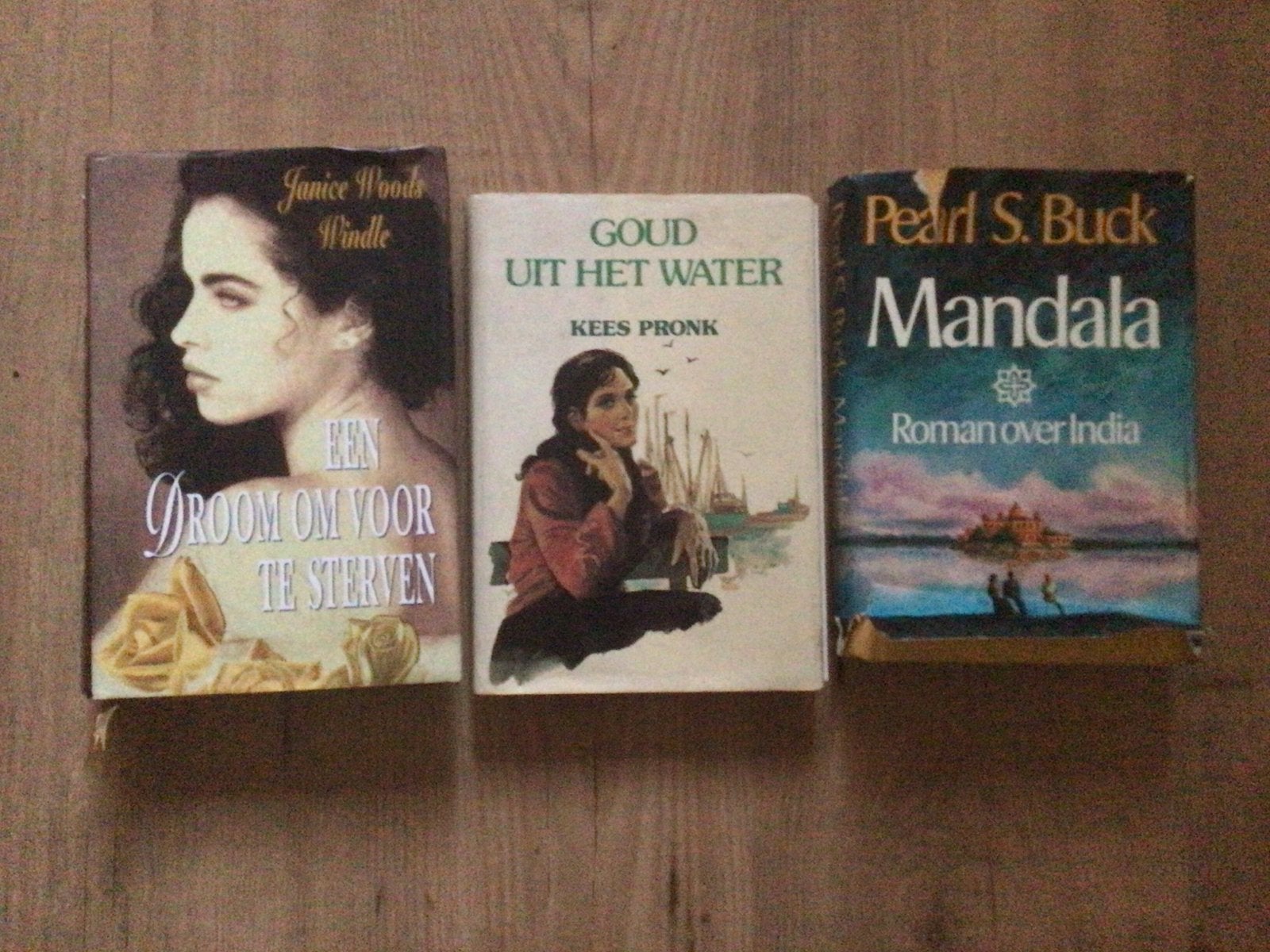3 romans: Janice Woods Windle, Kees Pronk, Pearl S. Buck, Ophalen of Verzenden, Gelezen, Nederland