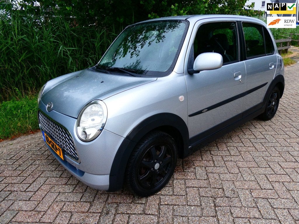 Daihatsu Trevis 1.0 5-deurs Airco Zuinig Degelijke Jap, Auto's, Daihatsu, Stof, 765 kg, 4 stoelen, Origineel Nederlands