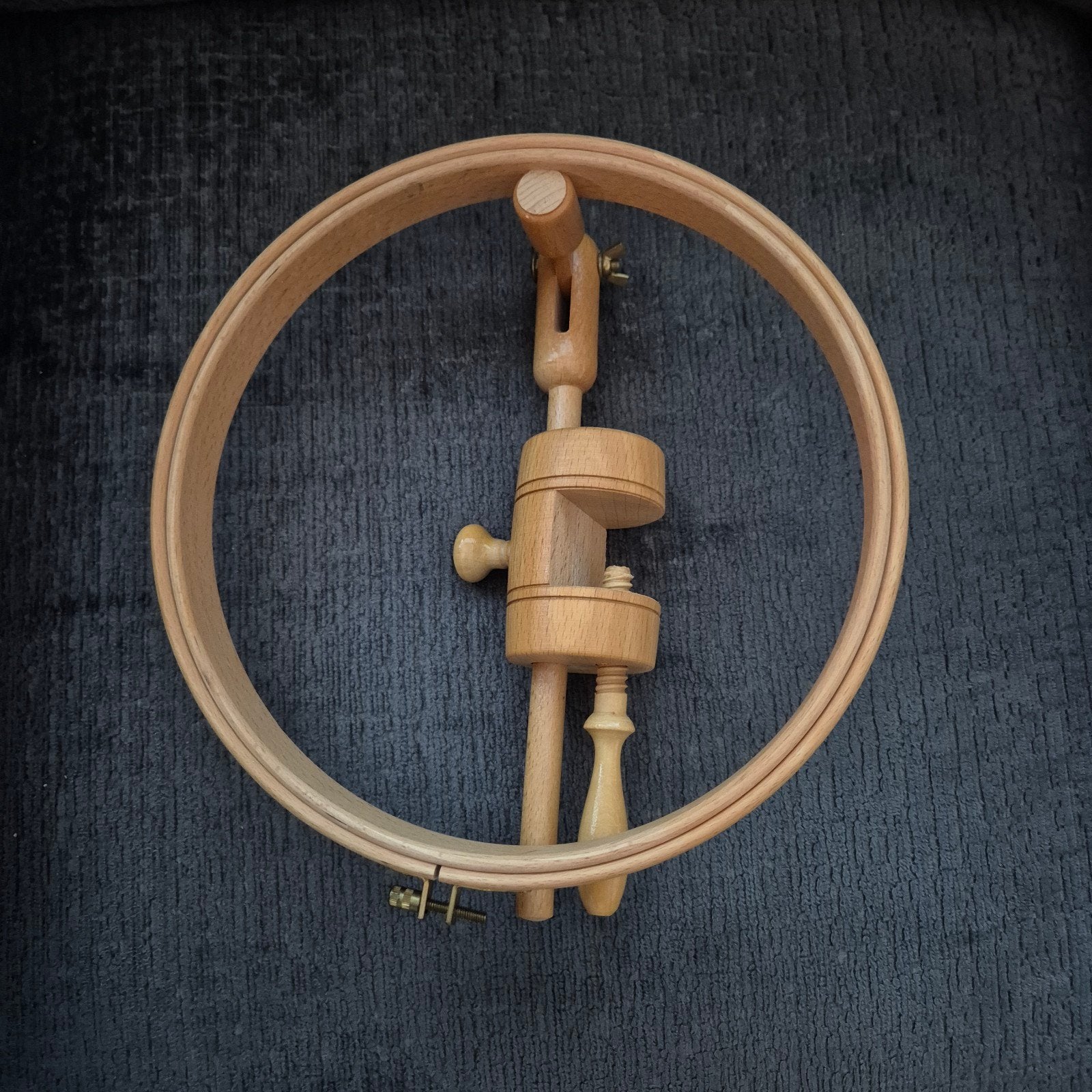 Houten borduurring met tafel klem, Hobby en Vrije tijd, Borduren en Borduurmachines, Ophalen, Gebruikt, Handborduren, Onderdeel of Toebehoren