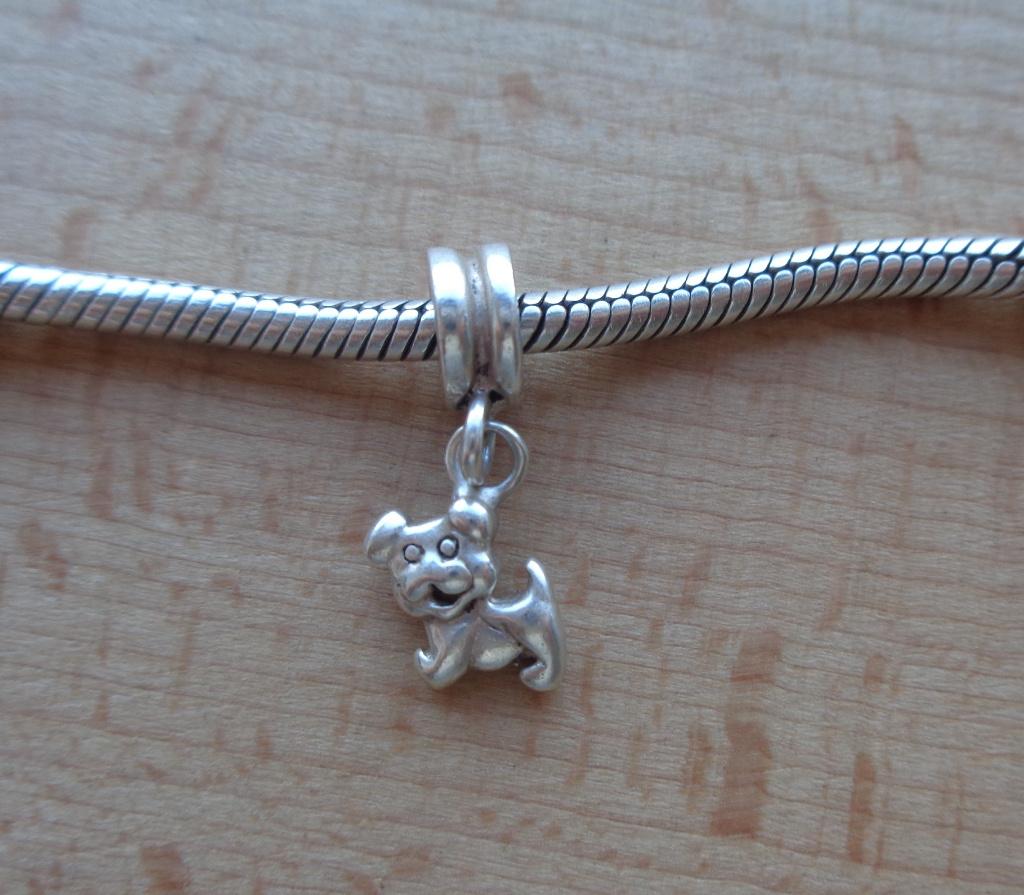 zilveren bedel hondje [217], Sieraden, Tassen en Uiterlijk, Bedels, Overige merken, Verzenden, Zo goed als nieuw, 1 bedel