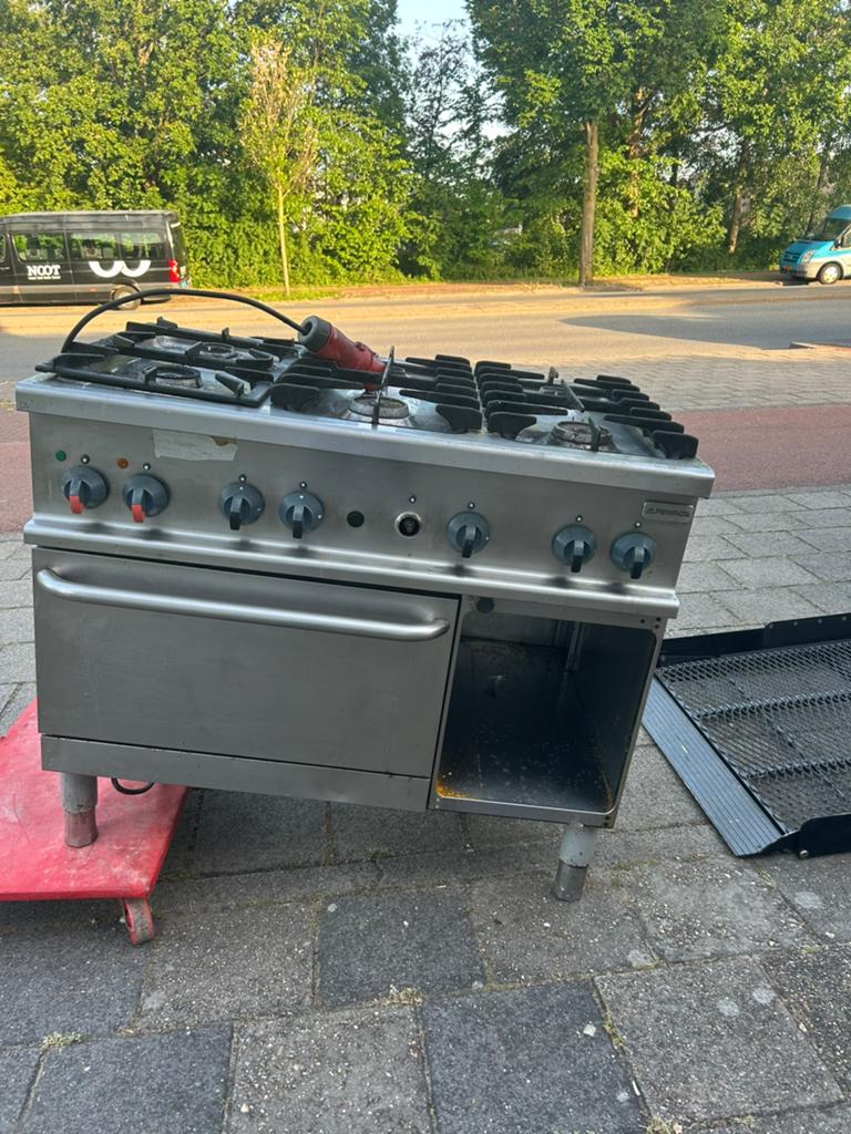 Gasfornuis met oven, Witgoed en Apparatuur, Fornuizen, Ophalen, 60 cm of meer, 3 kookzones of minder, Zo goed als nieuw