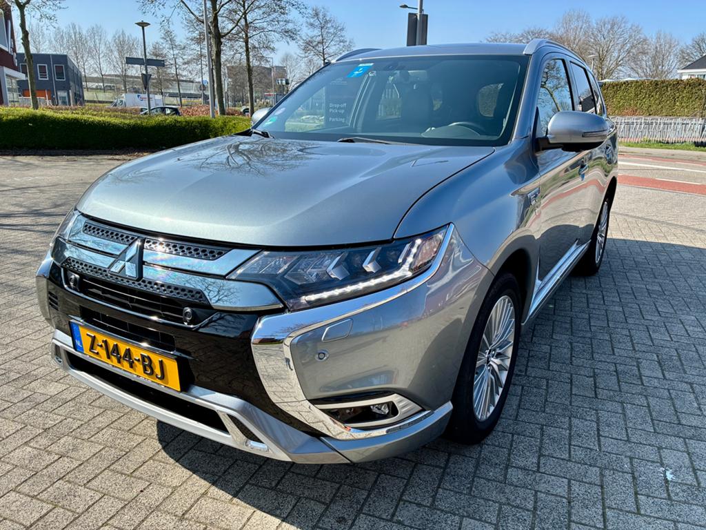 Mitsubishi Outlander 2.4 Phev 240pk AWD Aut 2019, Outlander, 4 cilinders, 120 €/maand, Vierwielaandrijving
