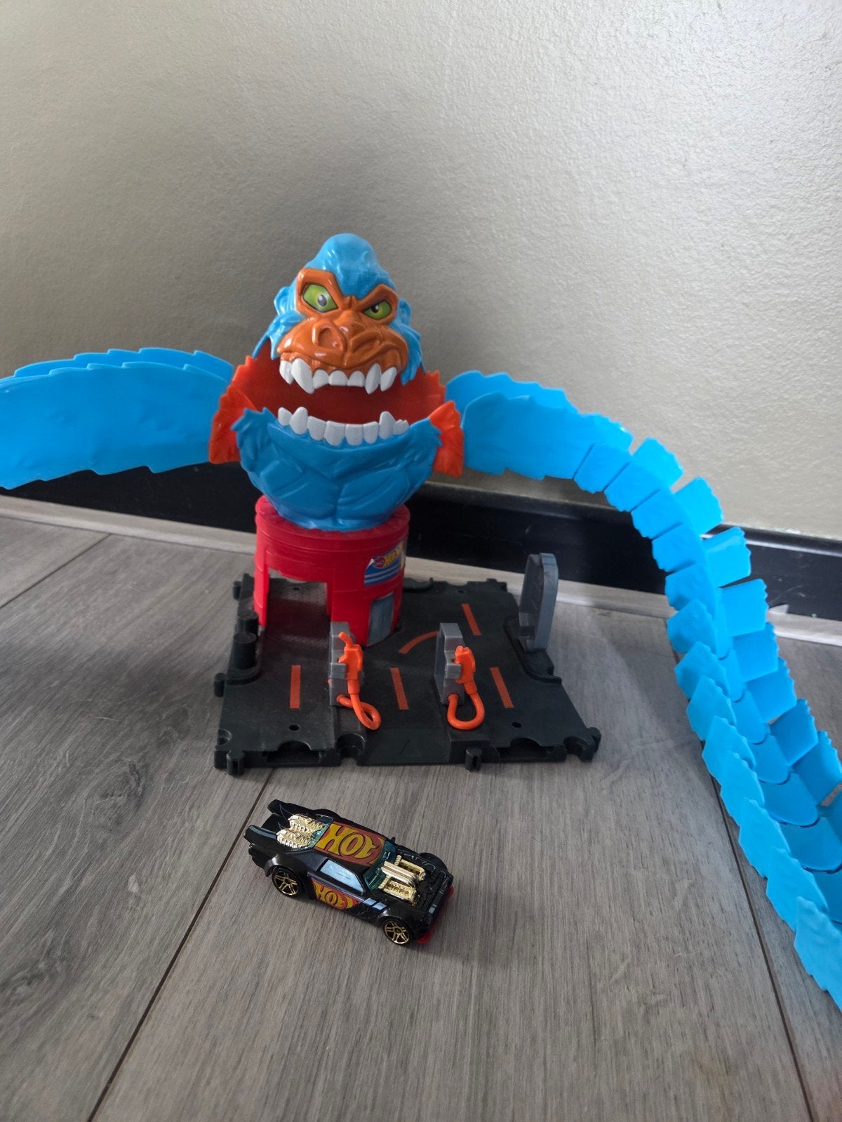 hot wheels city gorilla slag aanval, Ophalen of Verzenden, Zo goed als nieuw, Handmatig, Hot Wheels