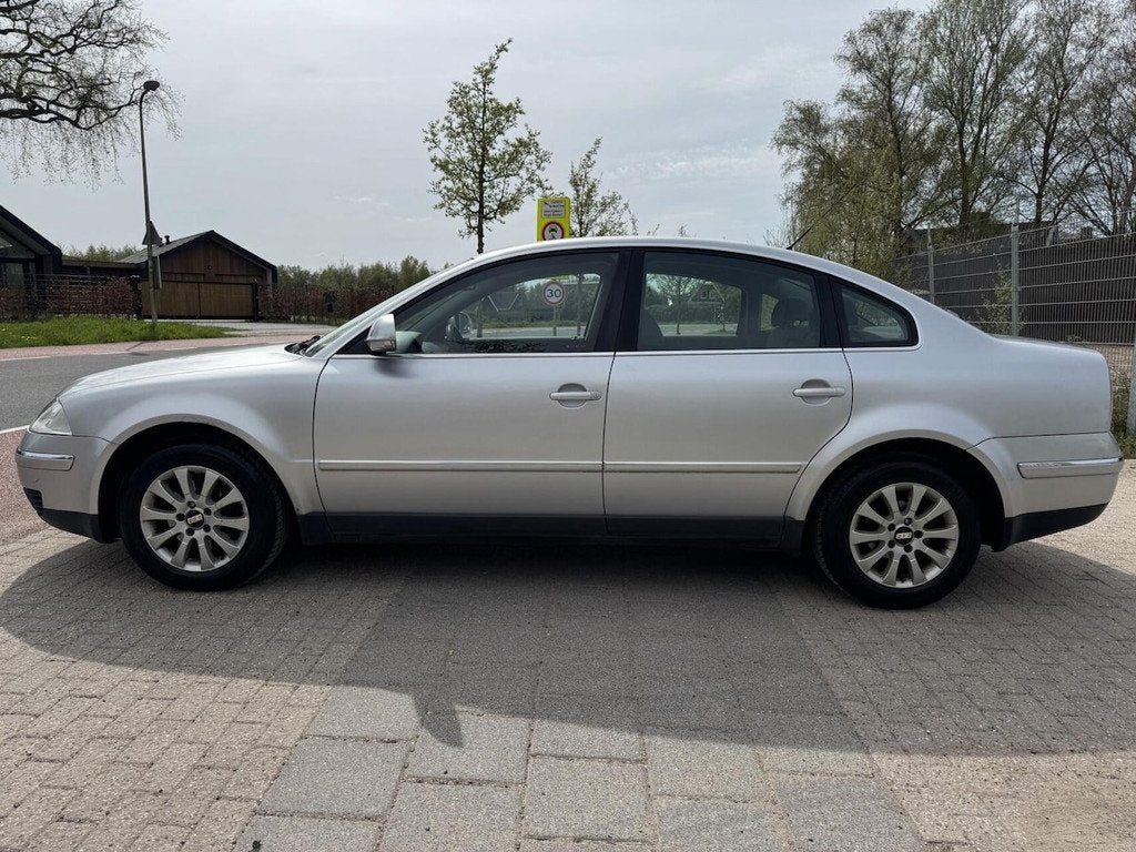 Volkswagen Passat 2.0-20V Arctic Airco Cruise Trekhaak, 1325 kg, Gebruikt, 4 cilinders, 1984 cc
