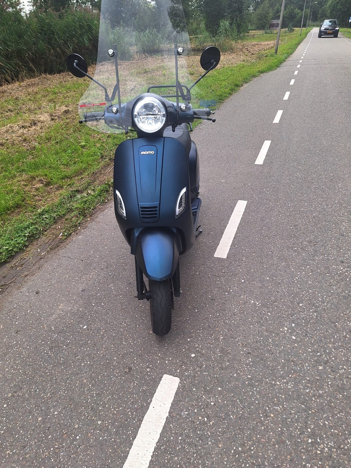 Momo Design Scooter - Zo goed als nieuw, Fietsen en Brommers, Ophalen, Zo goed als nieuw, Overige typen, Overige merken