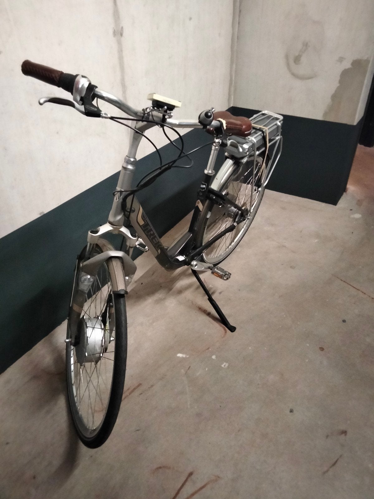 Vraagje Trek fiets storing, Fietsen en Brommers, Elektrische fietsen, Gebruikt, Overige merken, Ophalen of Verzenden