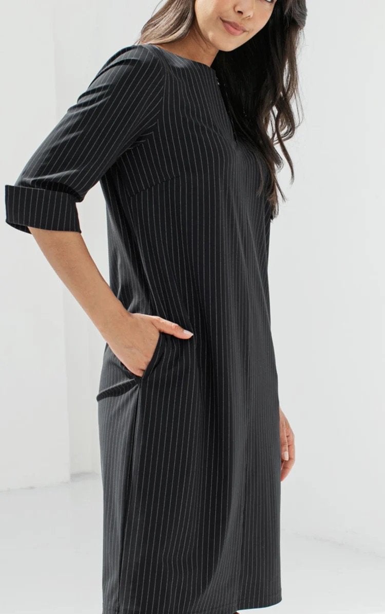 Studio anneloes caro pinstripe jurk XXL zwart/wit travelstof, Zwart, Maat 46/48 (XL) of groter, Ophalen of Verzenden, Zo goed als nieuw