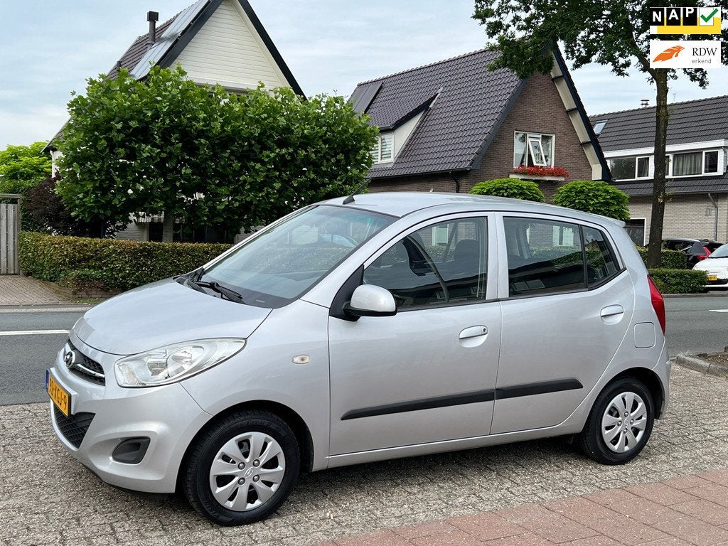 Hyundai I10 1.1 Exclusive 94.000 km NL-AUTO-NAP, Auto's, Hyundai, Euro 5, Gebruikt, 4 cilinders, 400 kg