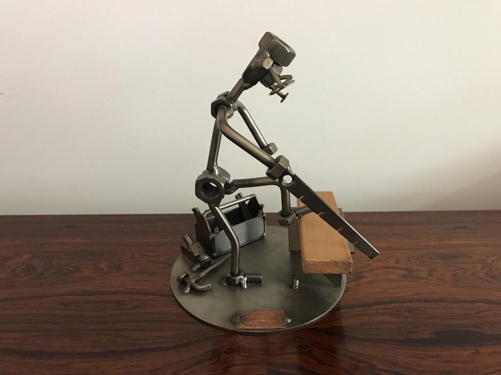 Steelman metalen beeldje beroep houtbewerker handgemaakt, Verzamelen, Ophalen of Verzenden, Zo goed als nieuw, Mens