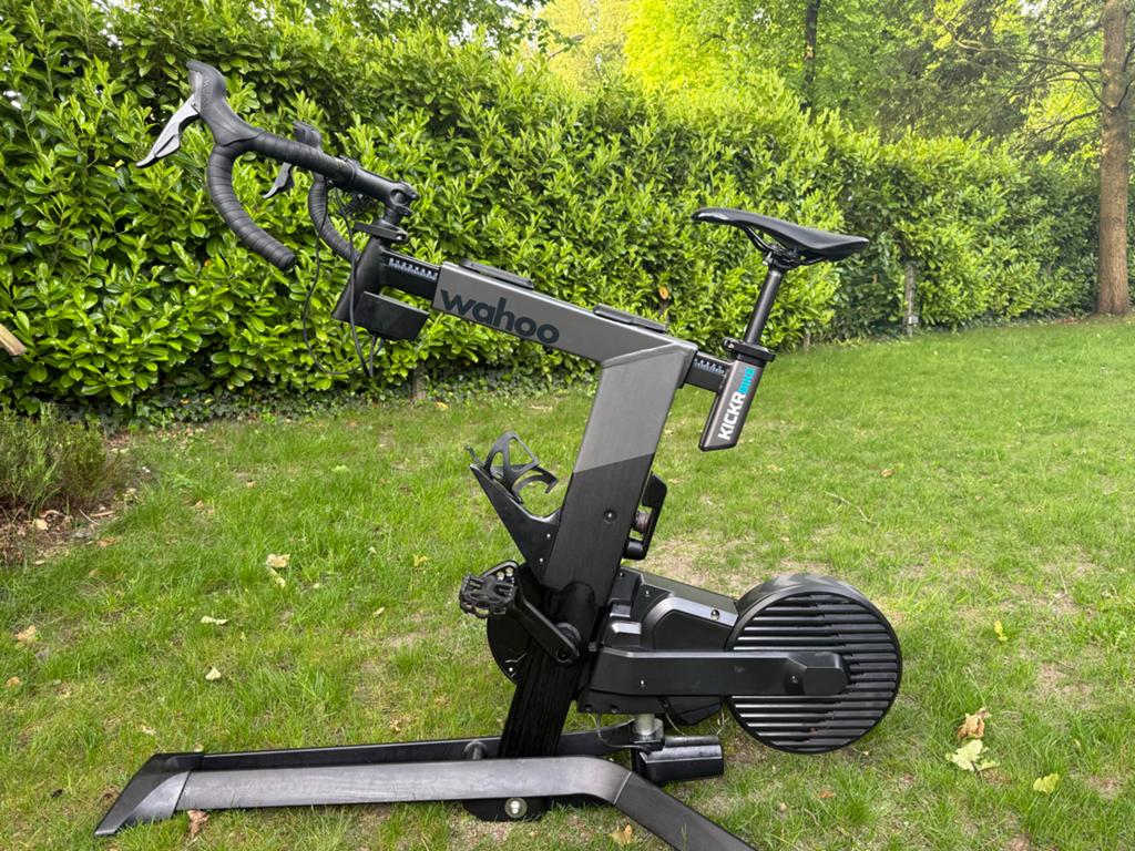 Wahoo KICKR Bike Smart Trainer - Zo goed als nieuw, Ophalen, Spinningfiets, Zo goed als nieuw, Metaal