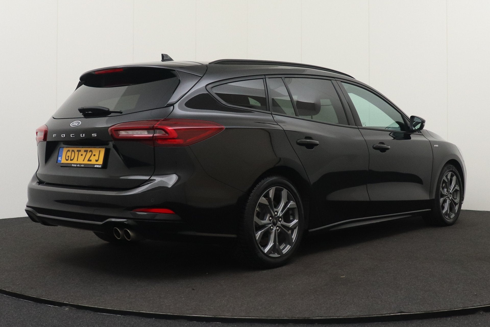 Ford FOCUS Wagon 124 PK Hybrid ST Line Stuur+Stoelverw. Clim, Auto's, Ford, Dealer onderhouden, Stof, Gebruikt, Zwart