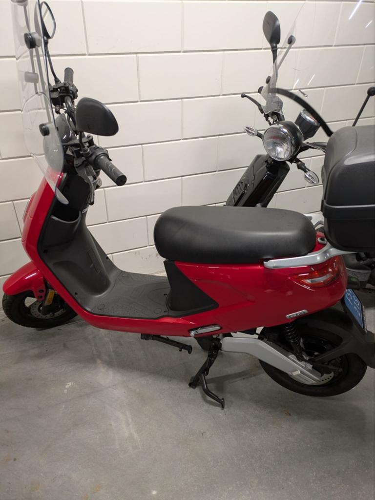 IVA E-GO S4 Elektrische Scooter - Zo Goed Als Nieuw, Elektrisch, Zo goed als nieuw, Maximaal 25 km/u, Ophalen