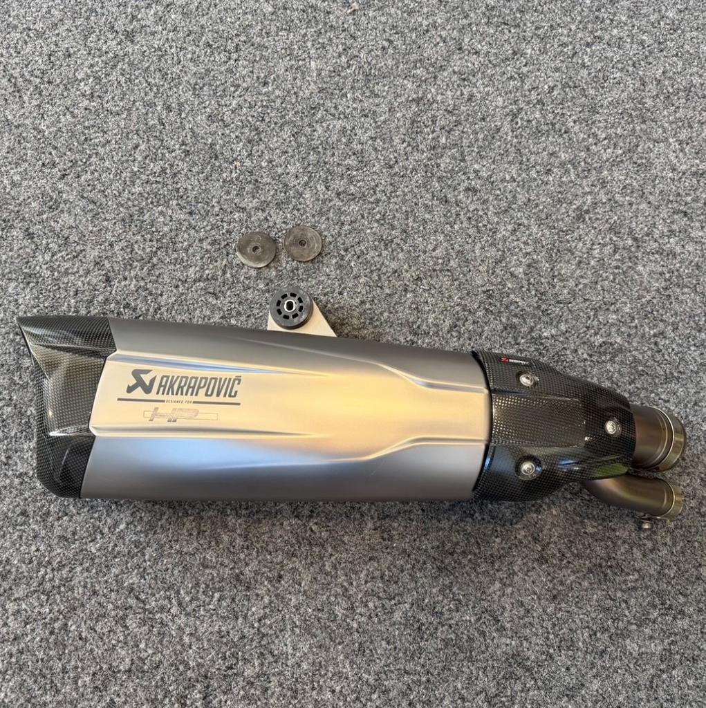 Akrapovic S1000RR/S1000R uitlaat, Motoren, Onderdelen | BMW, Ophalen of Verzenden, Gebruikt