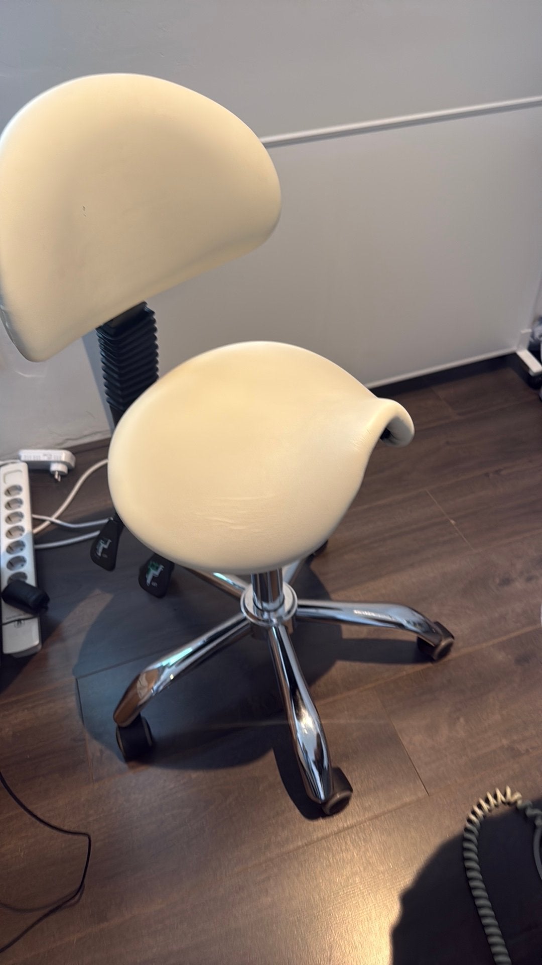 Ergonomische Zadelkruk met Rugleuning - Crème, Ophalen, Gebruikt, Beige, Bureaukruk