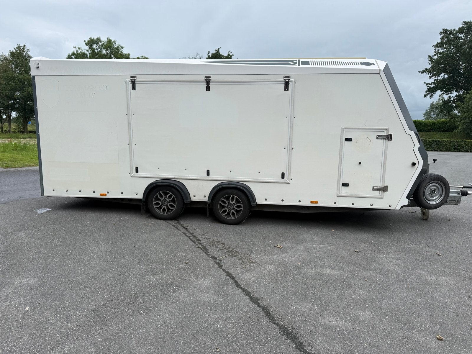 Brian James Shuttle Trailer - Gesloten Autotransporter, Ophalen, Gebruikt
