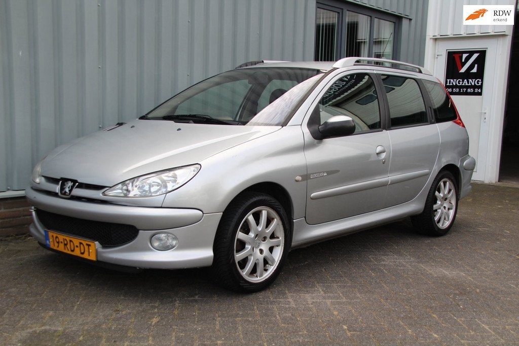 Peugeot 206 SW 1.6-16V Quiksilver, Auto's, Peugeot, Voorwielaandrijving, 15 km/l, 4 cilinders, Origineel Nederlands